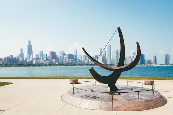 Qu'est-ce que la sculpture moderne et comment la distinguer de la sculpture classique ?